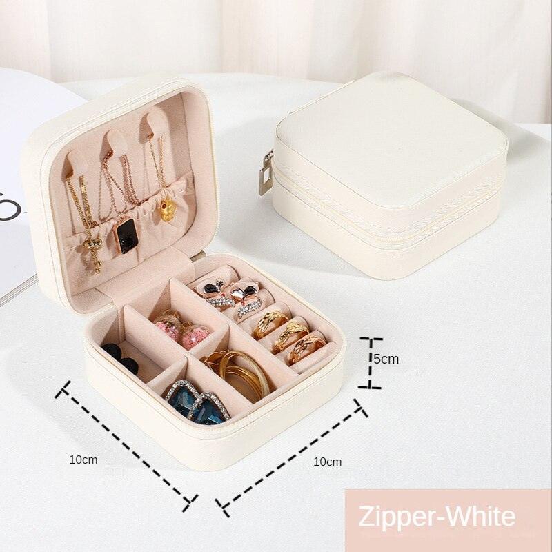 Jewelry Organizer Display Travel PU Leather Jewelry Case Boxes Travel Portable Jewelry Box Storage Organizer Earring Holder Gift Jewellery Box Organizer Small Portable PU Leather Travel Jewelry Storage Case for Rings Earrings Necklace